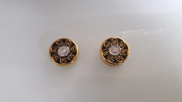 18 KT Gold Clip On Buttons - Image 4
